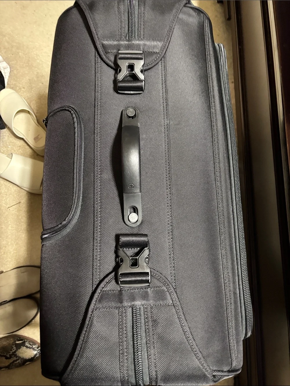 Vitorinox bi-fold wheeled garment suitcase. NWOT